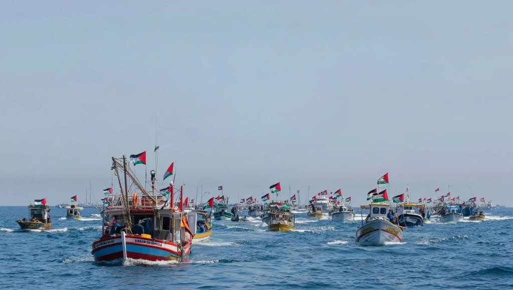 القوات الإسرائيلية تقتحم أسطول الصمود العالمي وتعتقل النشطاء